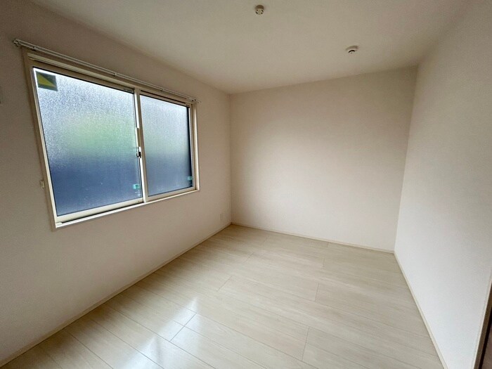 物件内観写真18　(居室)