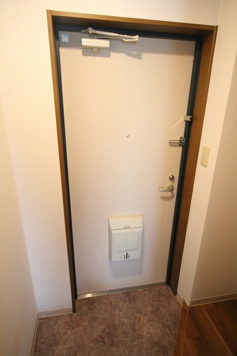 物件内観写真19　(玄関)