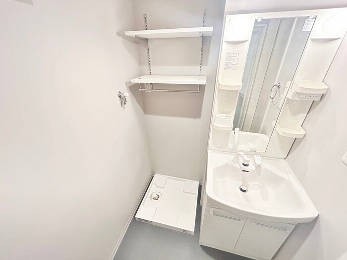 物件内観写真17　(洗濯機置場)