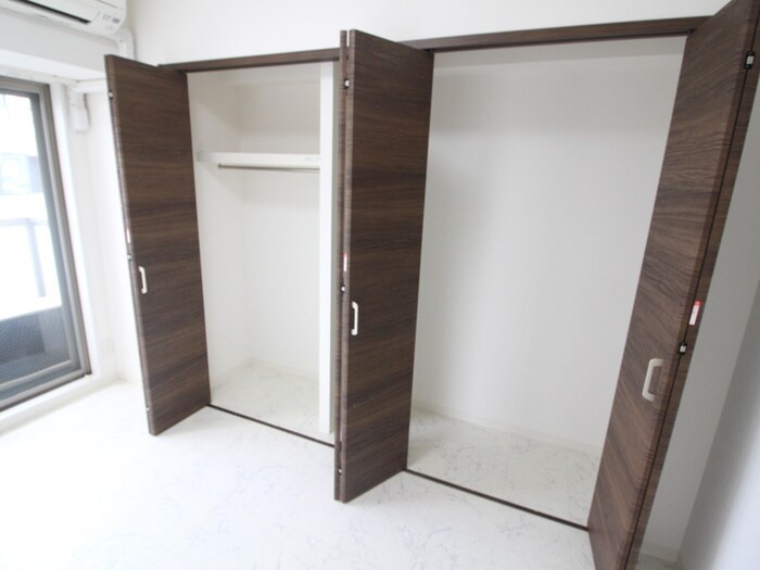 物件内観写真22　(収納)