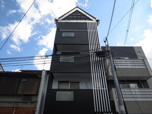 リバ－プラザ岸里外観写真