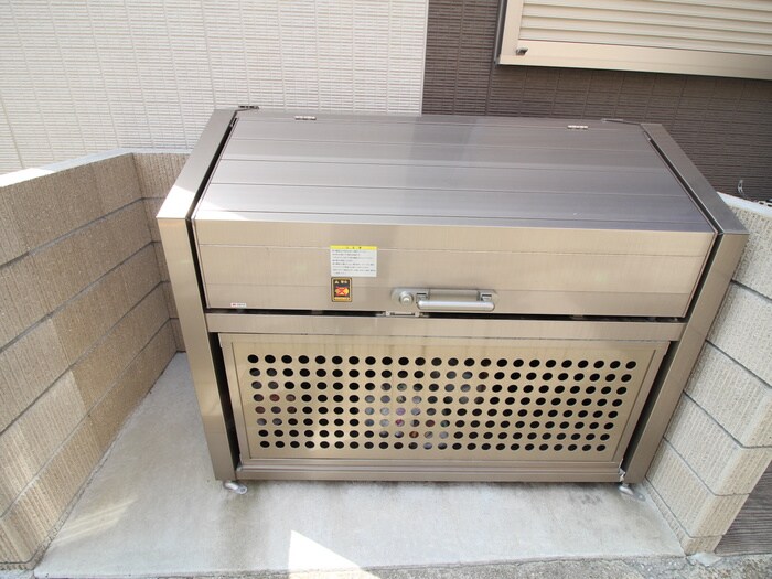 物件外観写真2　(建物設備)