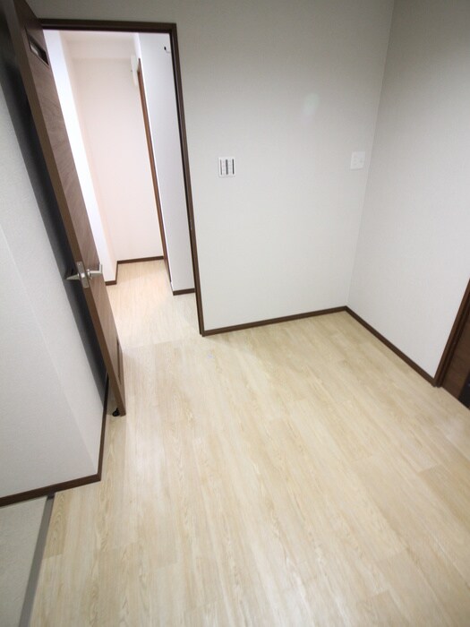 物件内観写真13　(居室)