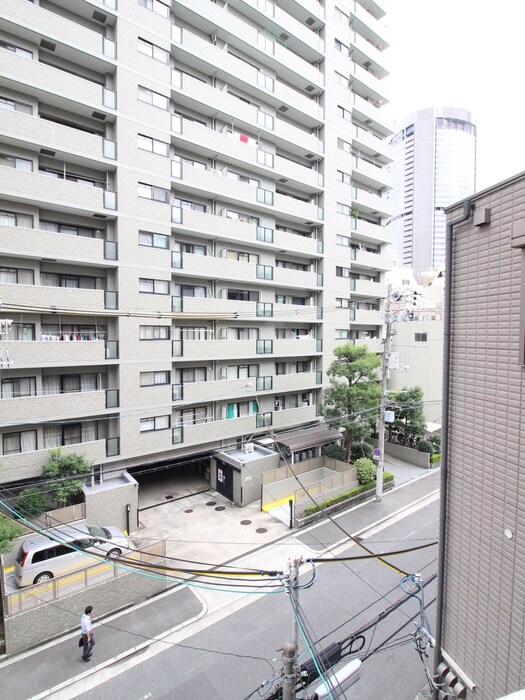 物件内観写真20　(室内からの展望)