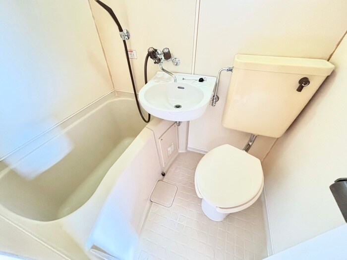 物件内観写真12　(バス／シャワールーム等)