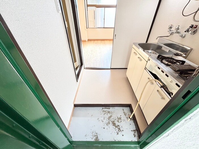 物件内観写真15　(玄関)