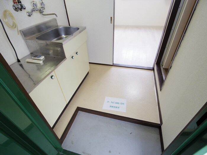 物件内観写真16　(玄関)