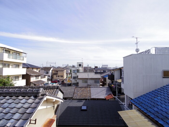 物件内観写真17　(室内からの展望)