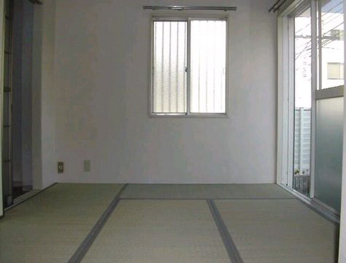 物件内観写真6　(居室)