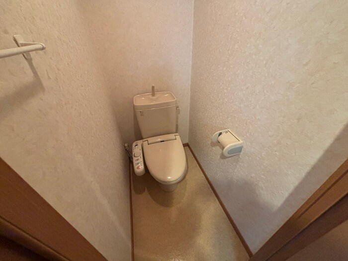 物件内観写真10　(トイレ)