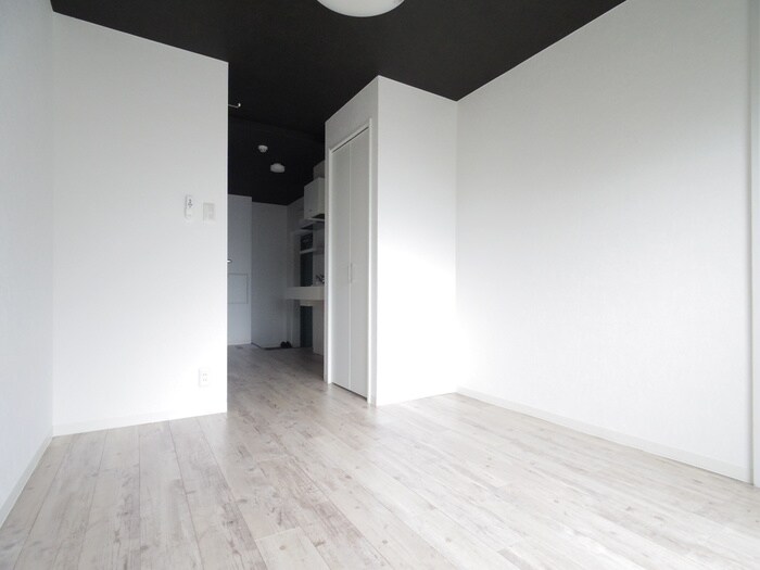 物件内観写真4　(居室)