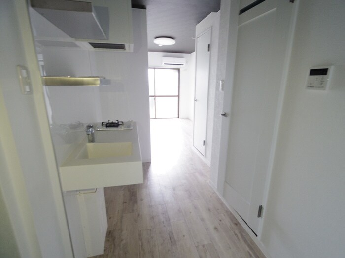 物件内観写真15　(廊下)