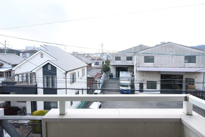 物件内観写真22　(室内からの展望)