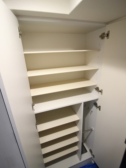 物件内観写真12　(靴箱)