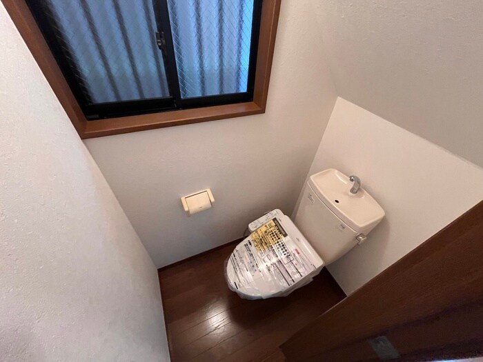 物件内観写真9　(トイレ)