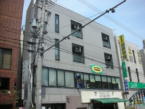ヤノビル外観写真
