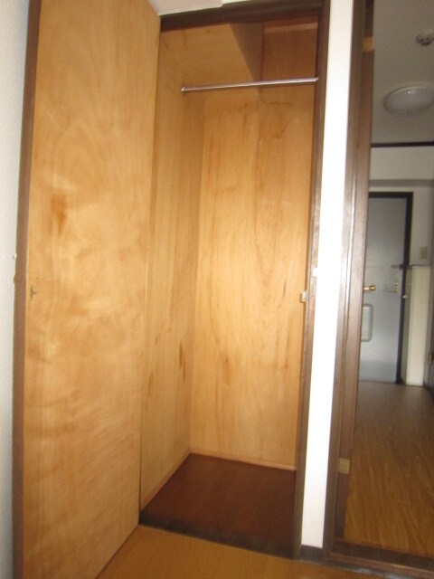 物件内観写真9　(収納)