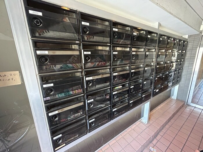 物件外観写真4　(建物設備)