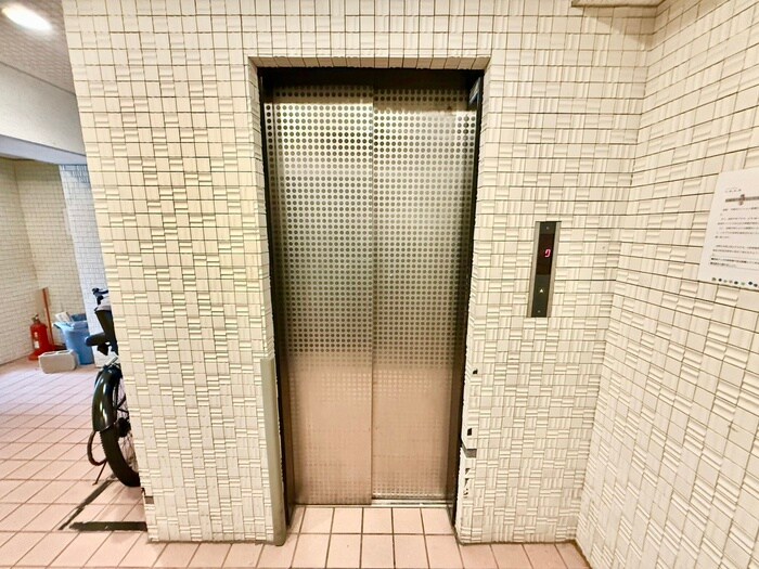 物件外観写真6　(建物設備)