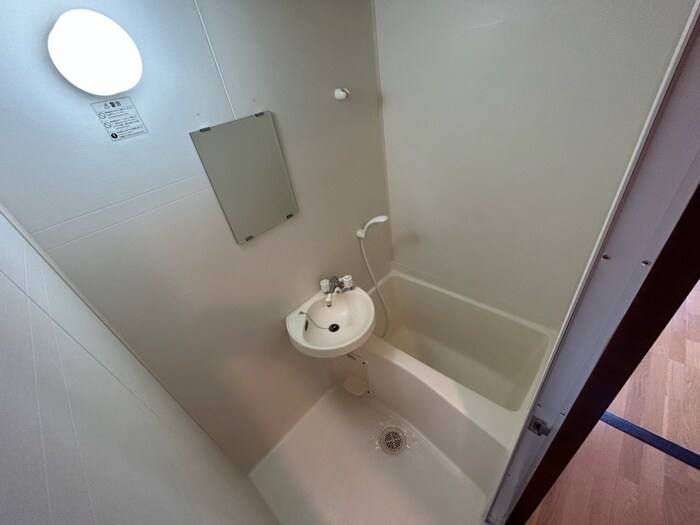 物件内観写真11　(バス／シャワールーム等)