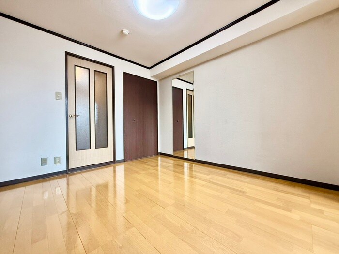 物件内観写真12　(居室)