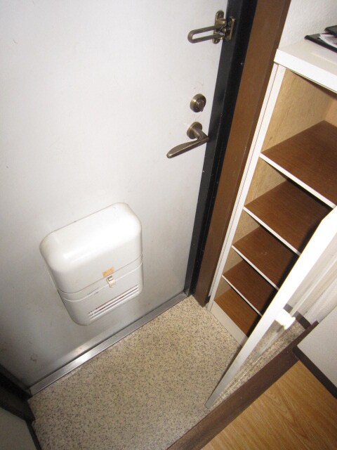 物件内観写真14　(靴箱)