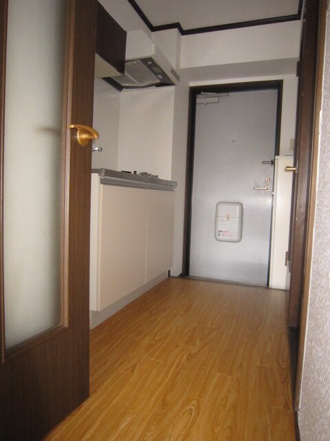 物件内観写真15　(廊下)