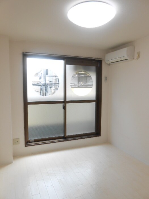 物件内観写真10　(居室)