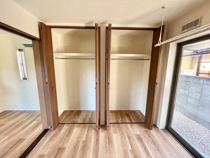 物件内観写真12　(収納)