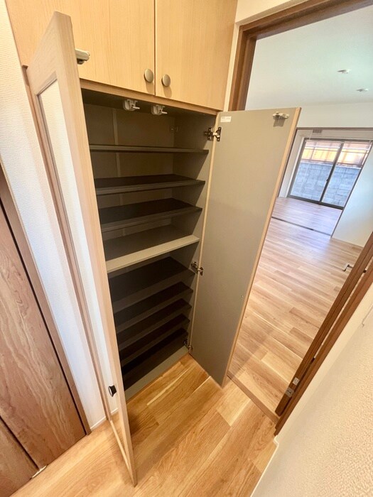 物件内観写真14　(靴箱)