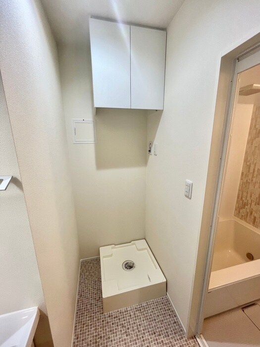 物件内観写真16　(洗濯機置場)