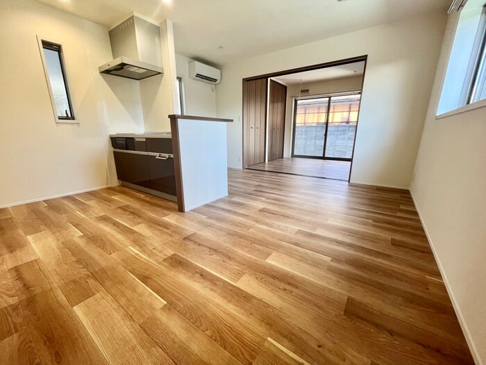 物件内観写真18　(内観写真)