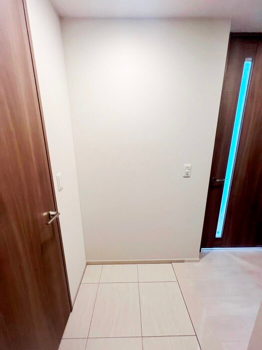 物件内観写真17　(玄関)