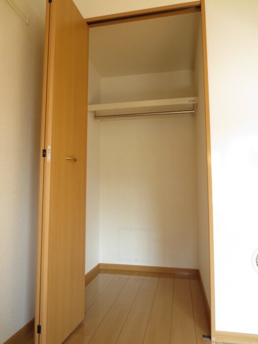 物件内観写真10　(収納)