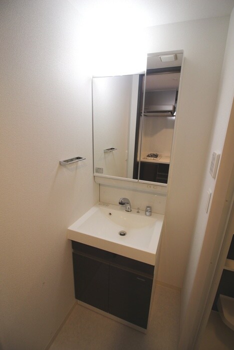 物件内観写真9　(洗面)