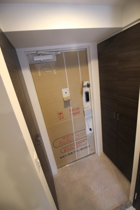 物件内観写真15　(玄関)