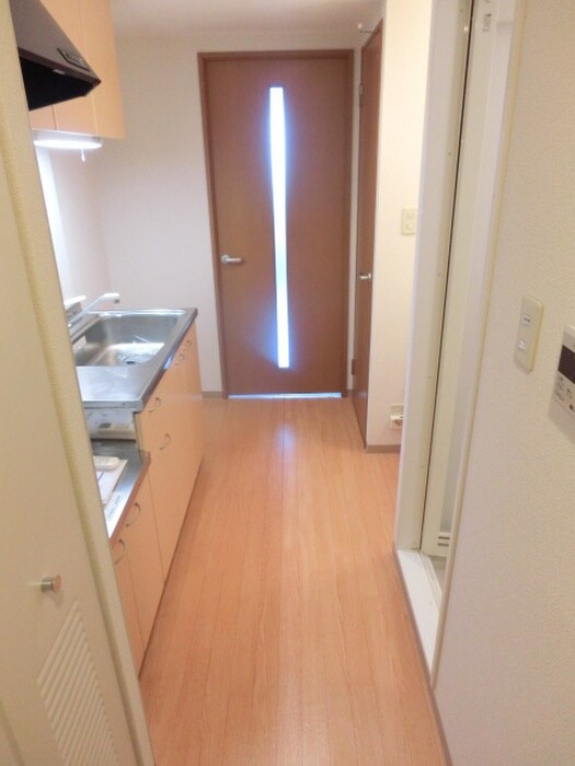 物件内観写真15　(廊下)