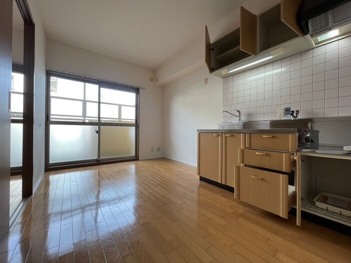 物件内観写真7　(居室)