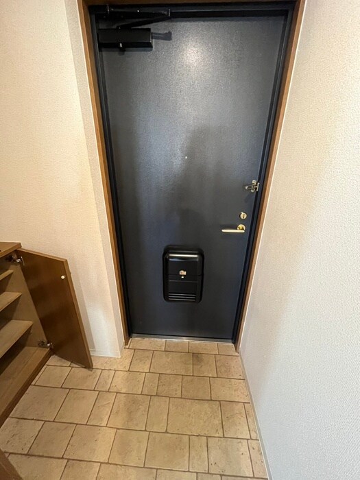 物件内観写真15　(玄関)