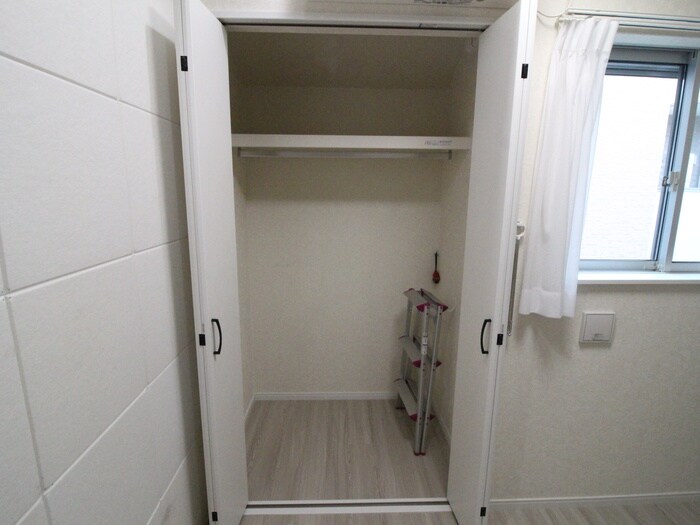 物件内観写真17　(収納)