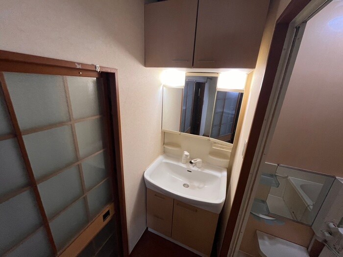 物件内観写真11　(洗面)