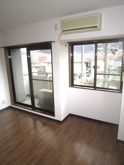 物件内観写真19　(居室)