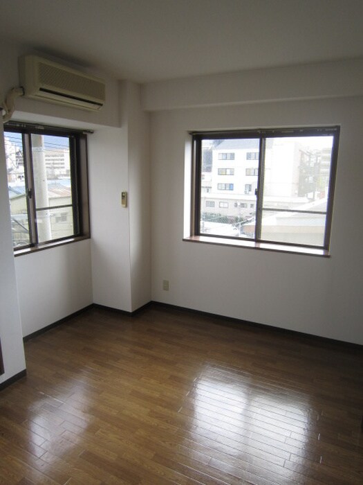 物件内観写真22　(居室)