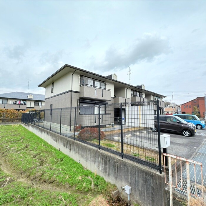 物件外観写真6　(外観写真)