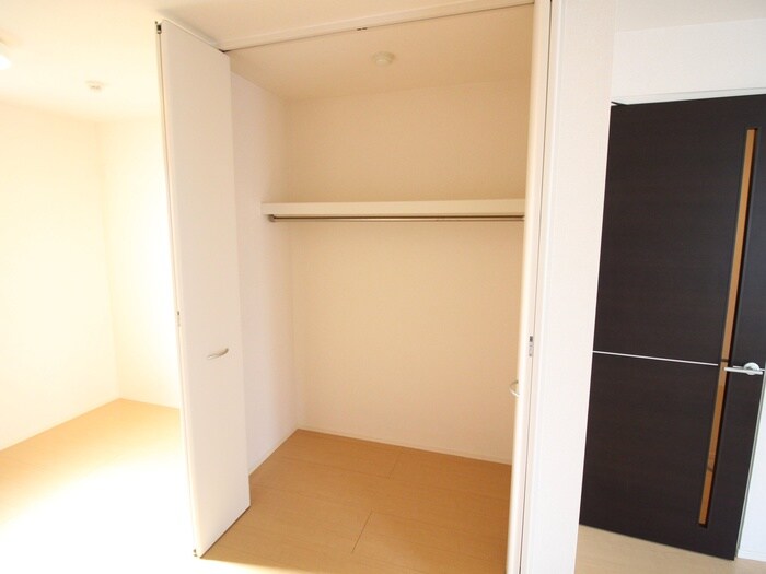 物件内観写真12　(収納)