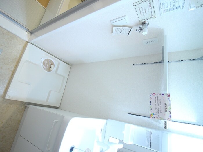 物件内観写真19　(洗濯機置場)