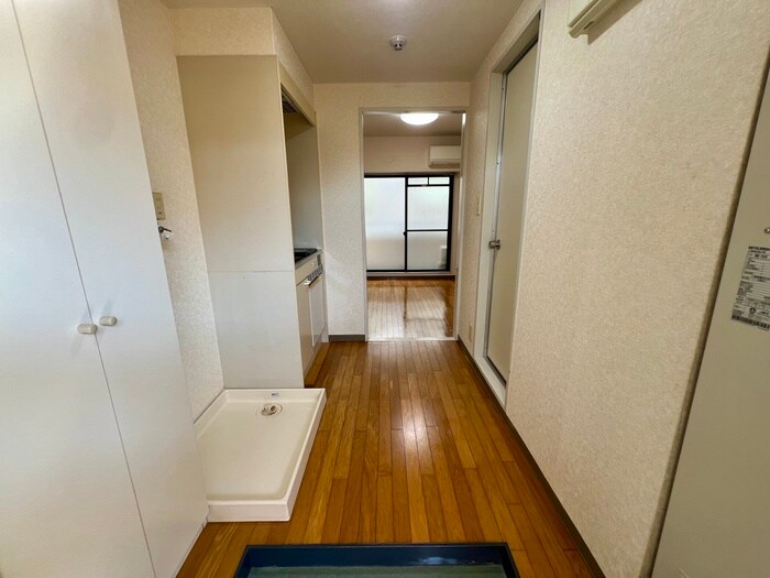 物件内観写真17　(廊下)