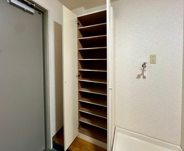 物件内観写真19　(靴箱)