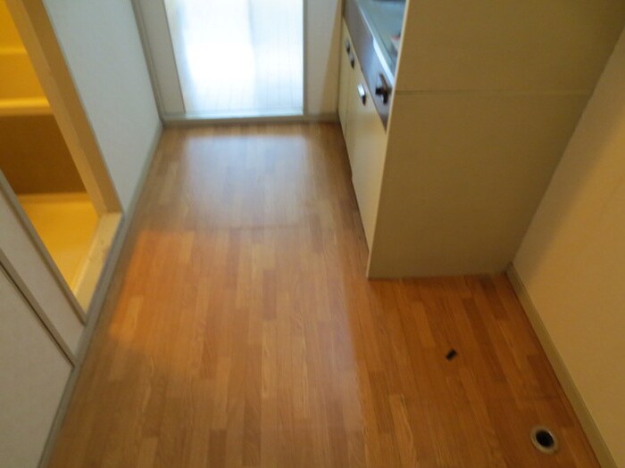 物件内観写真18　(廊下)
