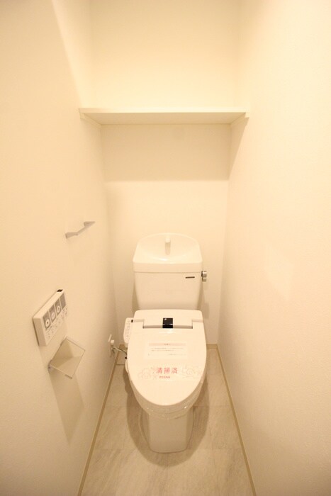 物件内観写真8　(トイレ)